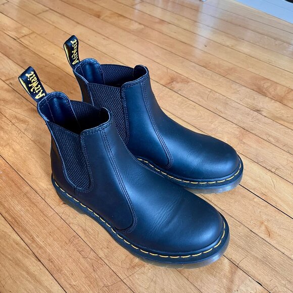 Dr. Martens Chelsea Boots Sz 8 / 39 - Picture 3 of 5